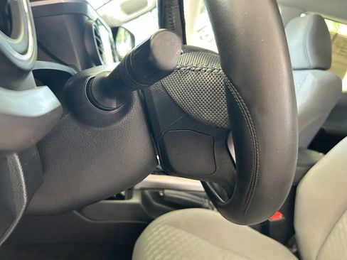 Used 2022 Toyota Tacoma SR5 RWD image 37