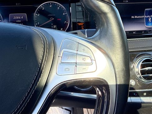 Used 2017 Mercedes-Benz S 550 Sedan image 38
