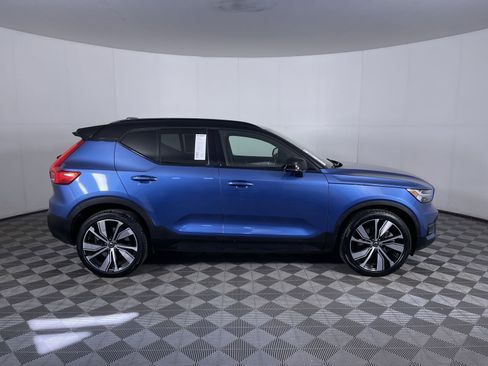 Used 2021 Volvo XC40 P8 Recharge AWD/4WD image 10