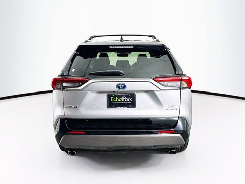 Used 2021 Toyota RAV4 XSE AWD/4WD image 7