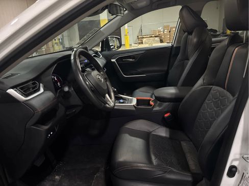 Used 2024 Toyota RAV4 Adventure AWD/4WD image 7