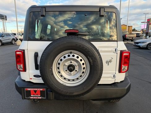 New 2025 Ford Bronco 4-Door AWD/4WD image 4