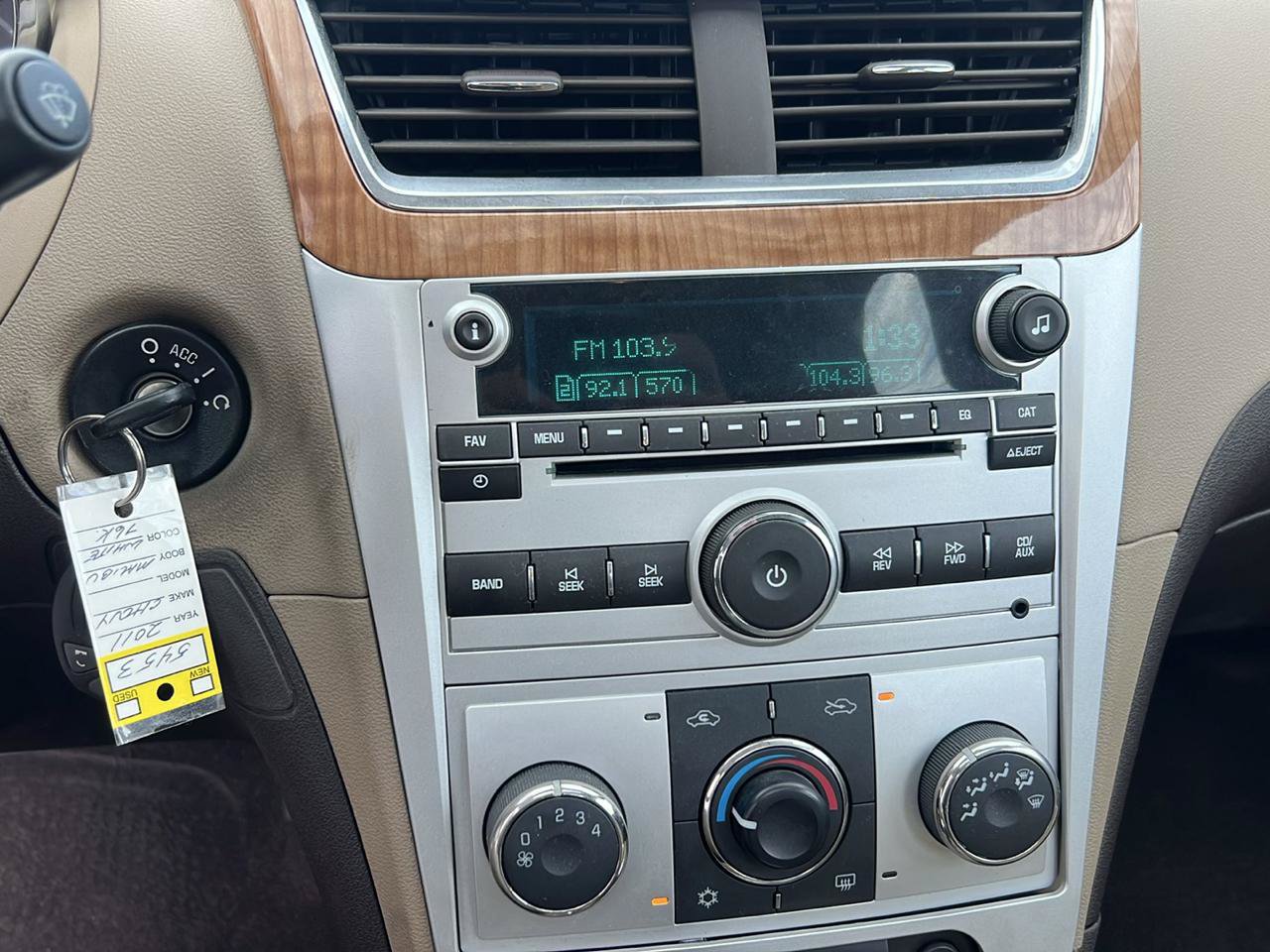 Used 2011 Chevrolet Malibu LT FWD image 16