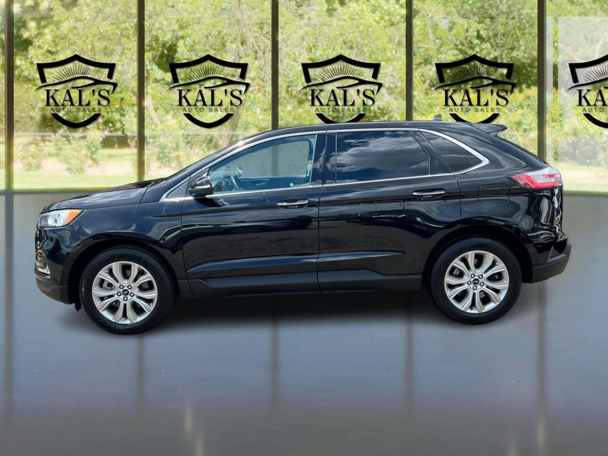 Used 2022 Ford Edge Titanium AWD/4WD image 8