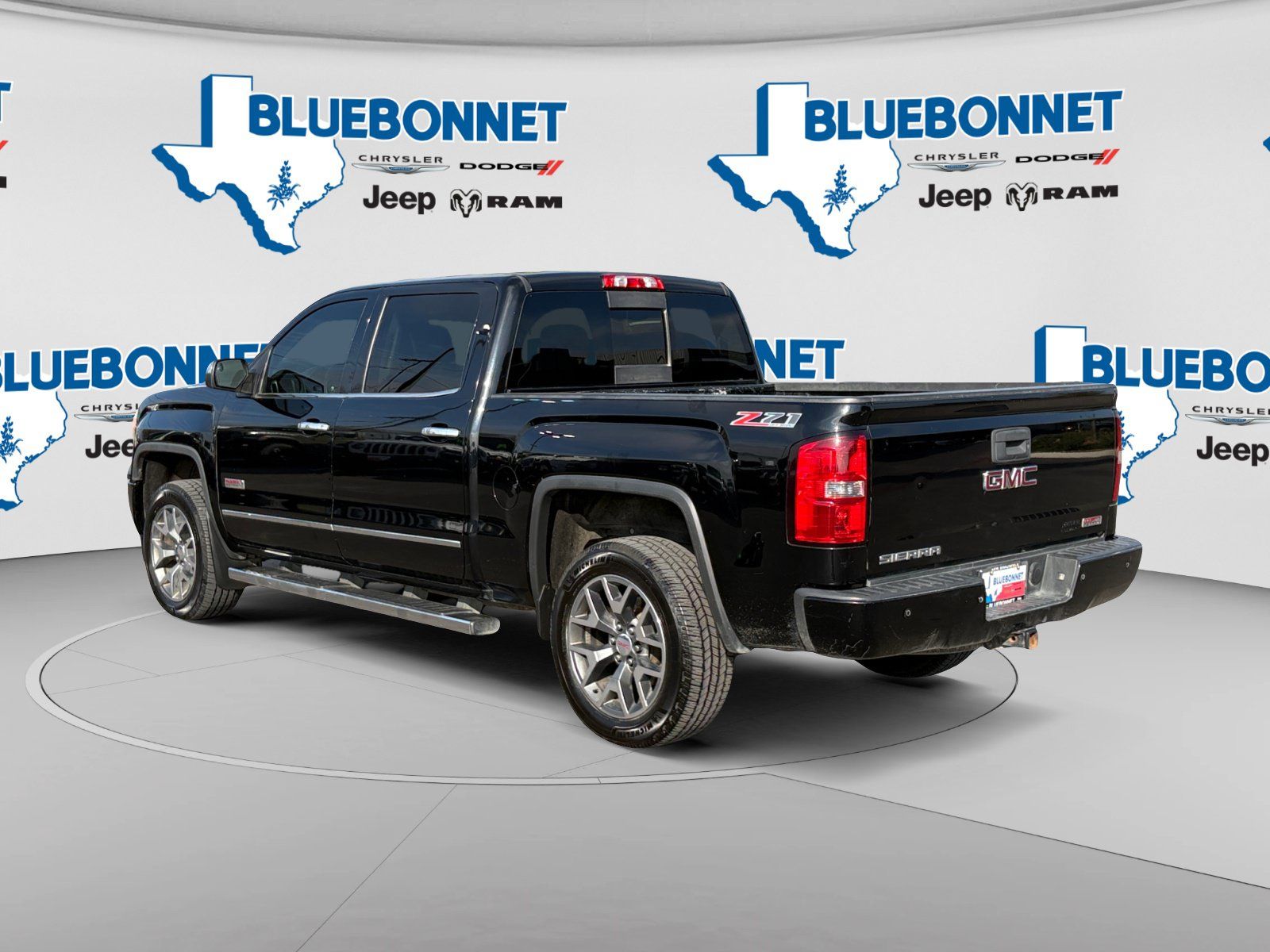 Used 2014 GMC Sierra 1500 SLT w/ All-Terrain Package AWD/4WD image 7