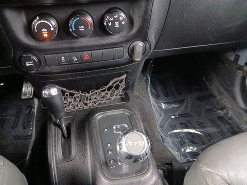 Used 2014 Jeep Wrangler Unlimited Sport w/ Connectivity Group image 8