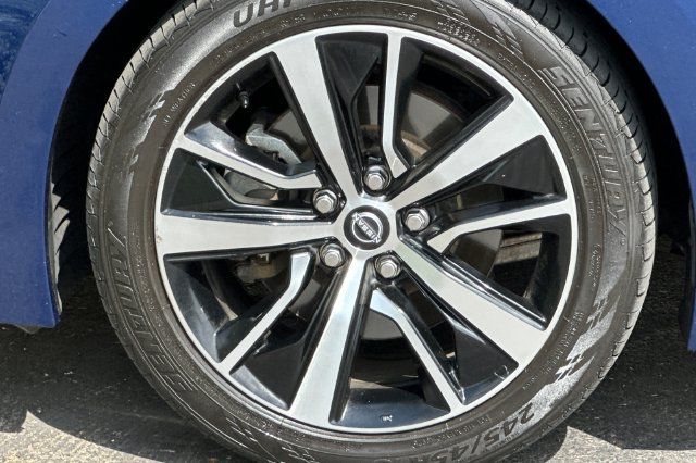 Used 2023 Nissan Maxima SV w/ Floor Mat Group FWD image 24