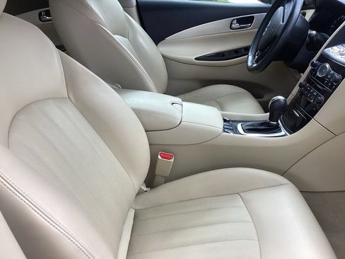 Used 2016 INFINITI QX50 AWD image 4