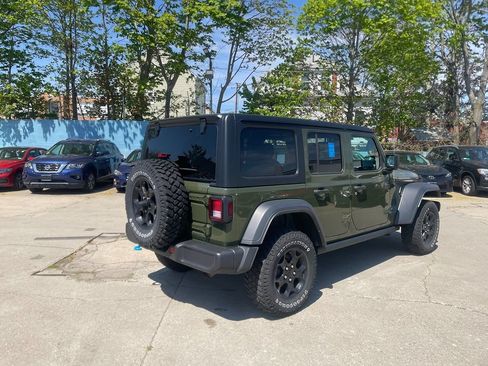 Used 2023 Jeep Wrangler Unlimited w/ Cold Weather Group AWD/4WD image 5