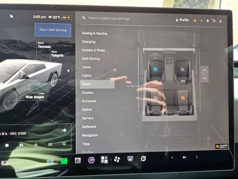 Used 2024 Tesla Cybertruck AWD Crew Cab image 55