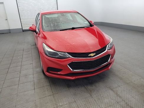 Used 2017 Chevrolet Cruze LT w/ Convenience Package FWD image 14