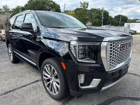 Used 2021 GMC Yukon Denali w/ Denali Premium Package AWD/4WD image 7