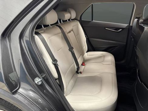 Used 2023 Kia Niro EX image 29