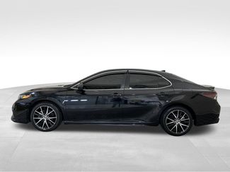 Used 2021 Toyota Camry SE FWD video 2