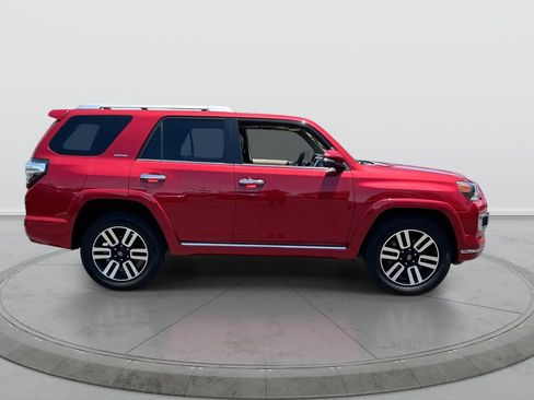 Used 2022 Toyota 4Runner Limited AWD/4WD image 9