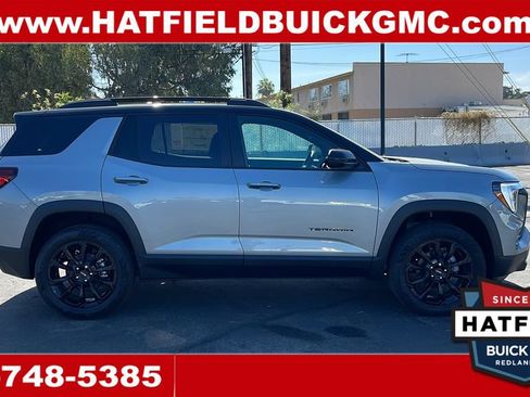 New 2026 GMC Terrain Elevation w/ Elevation Premium Package FWD image 6