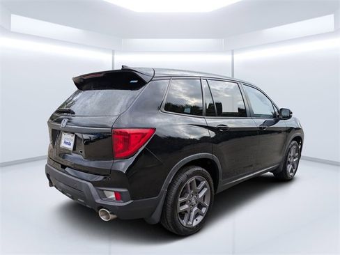 Used 2022 Honda Passport EX-L image 3