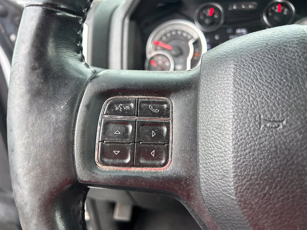 Used 2019 RAM 1500 Classic SLT AWD/4WD image 17