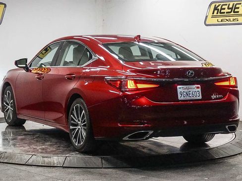Used 2023 Lexus ES 350 w/ Premium Package image 2
