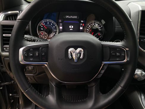 Used 2024 RAM 1500 Laramie AWD/4WD image 22