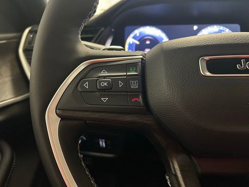 New 2026 Jeep Grand Cherokee Altitude AWD/4WD image 10