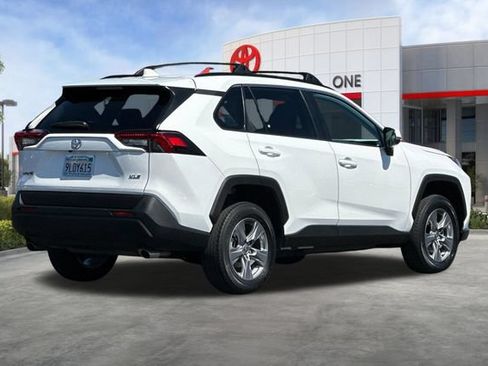 Used 2024 Toyota RAV4 XLE w/ Convenience Package FWD image 5
