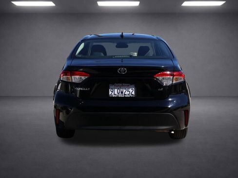 Used 2024 Toyota Corolla LE image 5
