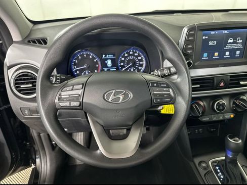 Used 2018 Hyundai Kona SE image 29