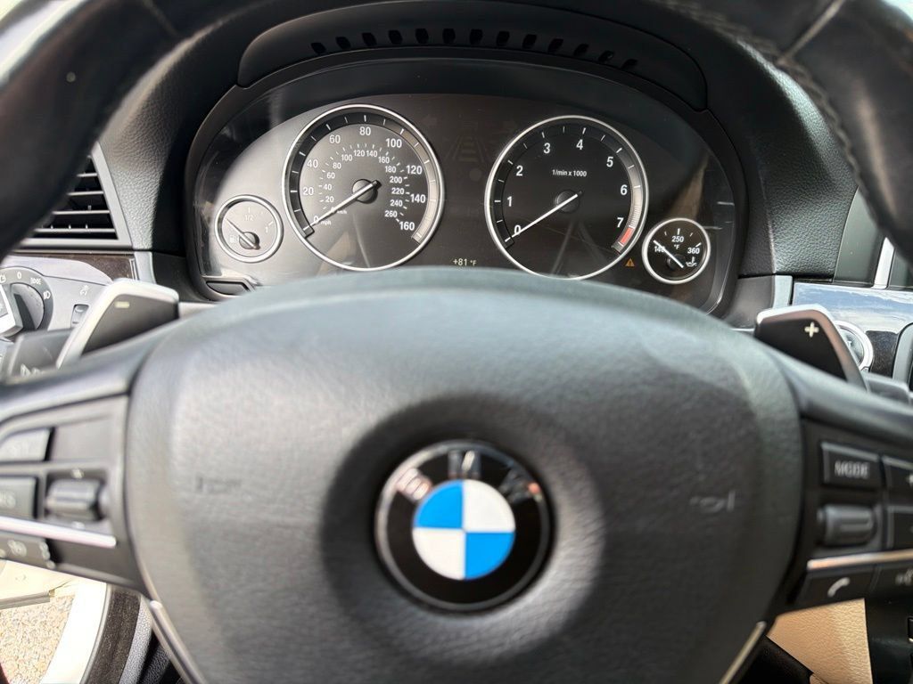 Used 2016 BMW 528i xDrive Sedan AWD/4WD image 25