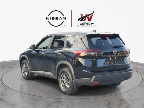 Used 2025 Nissan Rogue S AWD/4WD image 5