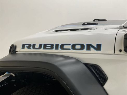 Used 2024 Jeep Wrangler Rubicon image 11