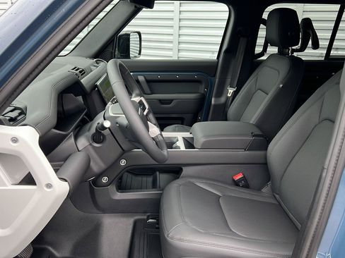 New 2026 Land Rover Defender 110 S AWD/4WD image 7