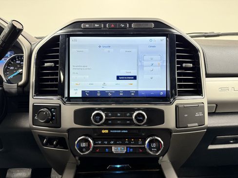 Used 2022 Ford F250 Lariat w/ Lariat Value Package image 27