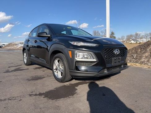 Used 2018 Hyundai Kona SE image 1