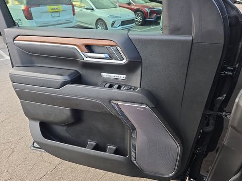 Used 2023 GMC Sierra 1500 Denali w/ Denali Reserve Package image 26