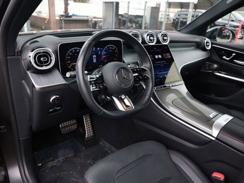 Used 2025 Mercedes-Benz GLC 43 AMG 4MATIC image 18