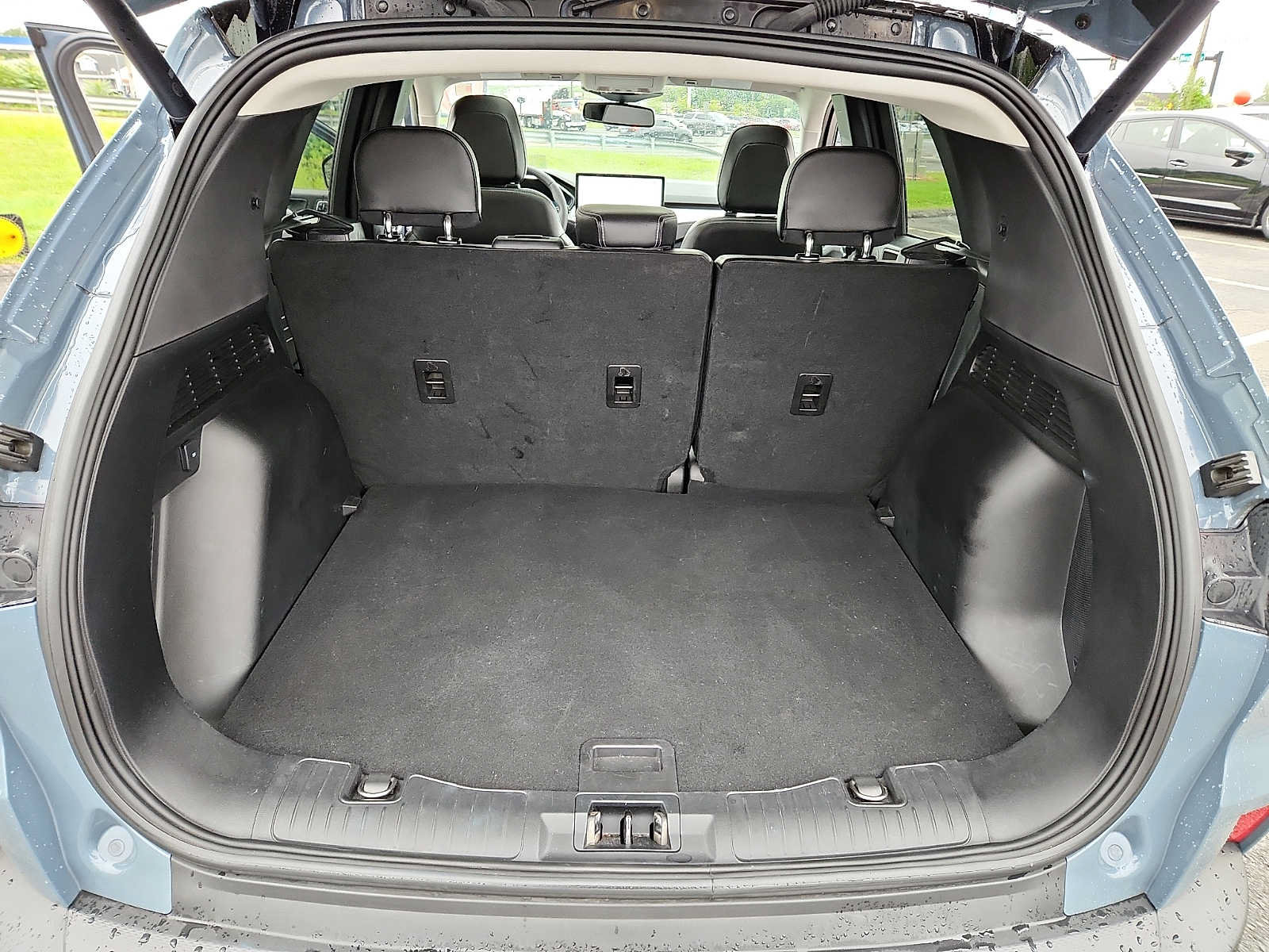 Used 2023 Ford Escape Platinum w/ Premium Technology Package AWD/4WD image 27