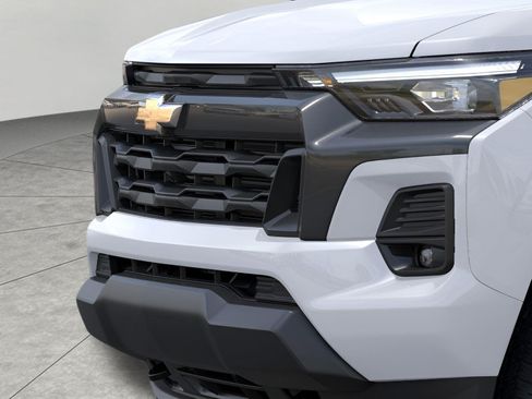 Used 2026 Chevrolet Colorado LT w/ LT Convenience Package AWD/4WD image 13