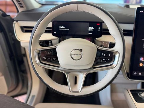 Used 2025 Volvo EX90 Plus AWD/4WD image 24