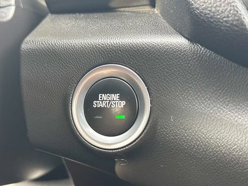 Used 2024 GMC Terrain SLE AWD/4WD image 26