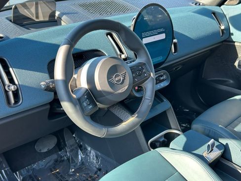 Used 2025 MINI Cooper Countryman S w/ Comfort Package Max image 13