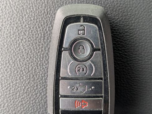 Used 2025 Ford F150 Lariat w/ Equipment Group 501A Mid image 28