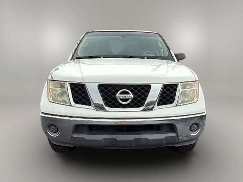 Used 2007 Nissan Frontier SE w/ Power Pkg image 2