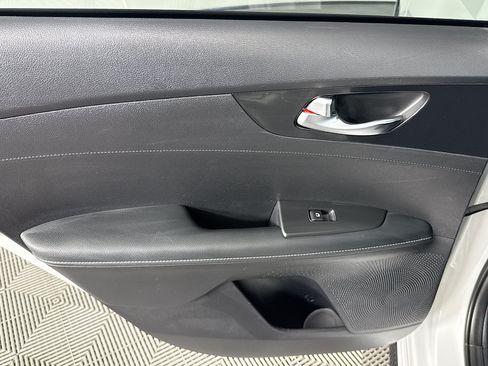 Used 2024 Kia Forte GT-Line w/ GT-Line Premium Package FWD image 24