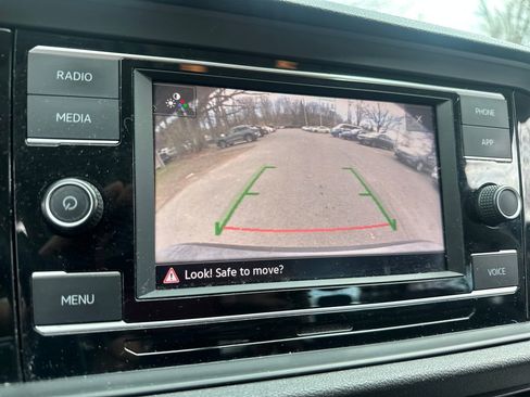 Used 2021 Volkswagen Jetta S image 10