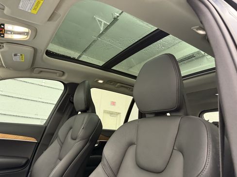 Certified 2024 Volvo XC90 B5 Plus w/ Protection Package Premier AWD/4WD image 13
