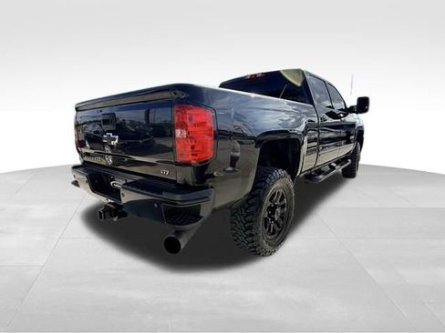 Used 2019 Chevrolet Silverado 2500 LTZ w/ Duramax Plus Package AWD/4WD image 4
