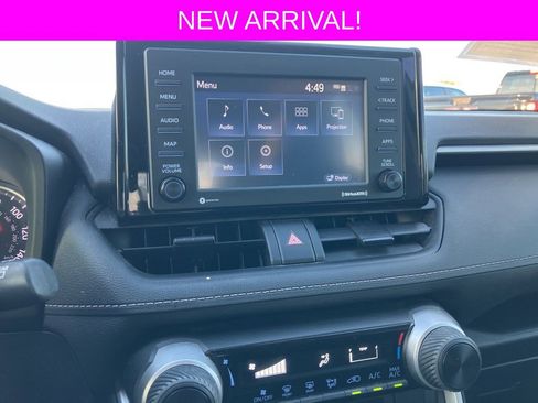 Used 2022 Toyota RAV4 LE image 29