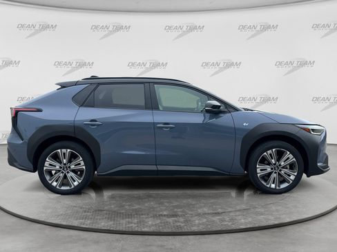 Used 2023 Subaru Solterra AWD image 8