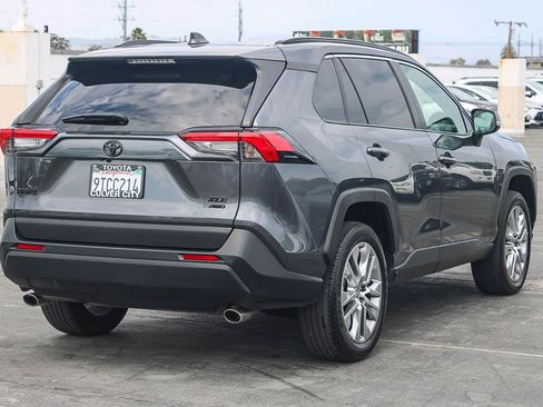 Used 2025 Toyota RAV4 XLE Premium w/ Weather Package AWD/4WD image 9